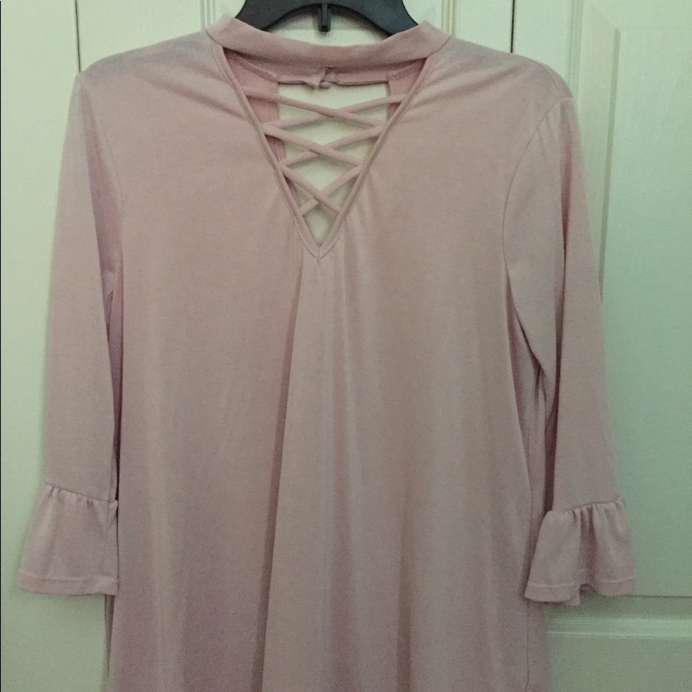 Light pink front cross shirt
